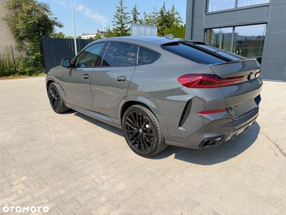 BMW X6 - 8