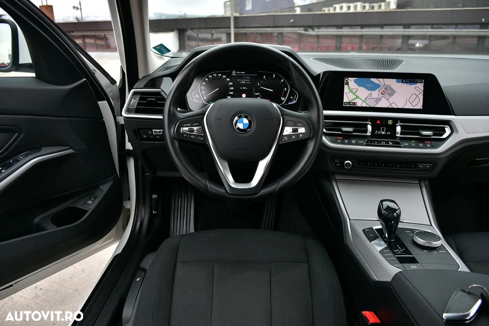 BMW Seria 3 320d AT MHEV - 16