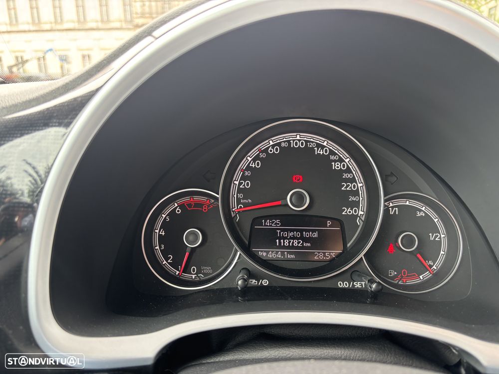 VW New Beetle Cabriolet - 5