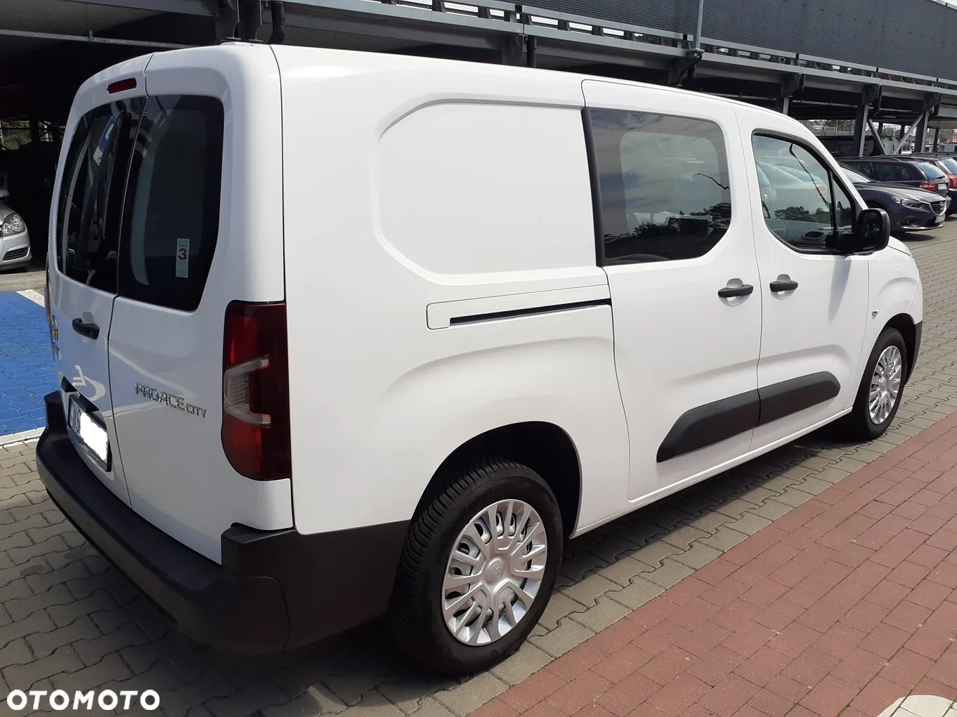 Toyota Proace City 1.5 D-4D Long 2,3t Active (bryg.) - 4