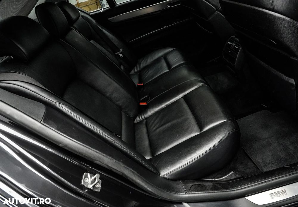 BMW Seria 7 730d Aut. - 17