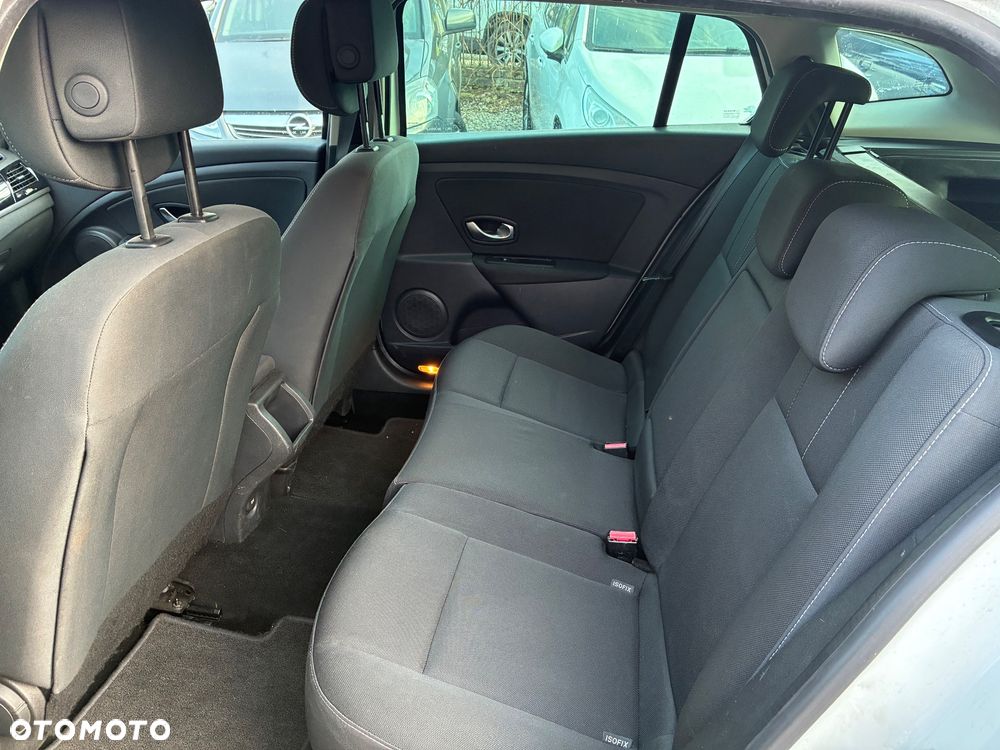 Renault Megane 1.6 16V 110 Dynamique - 9