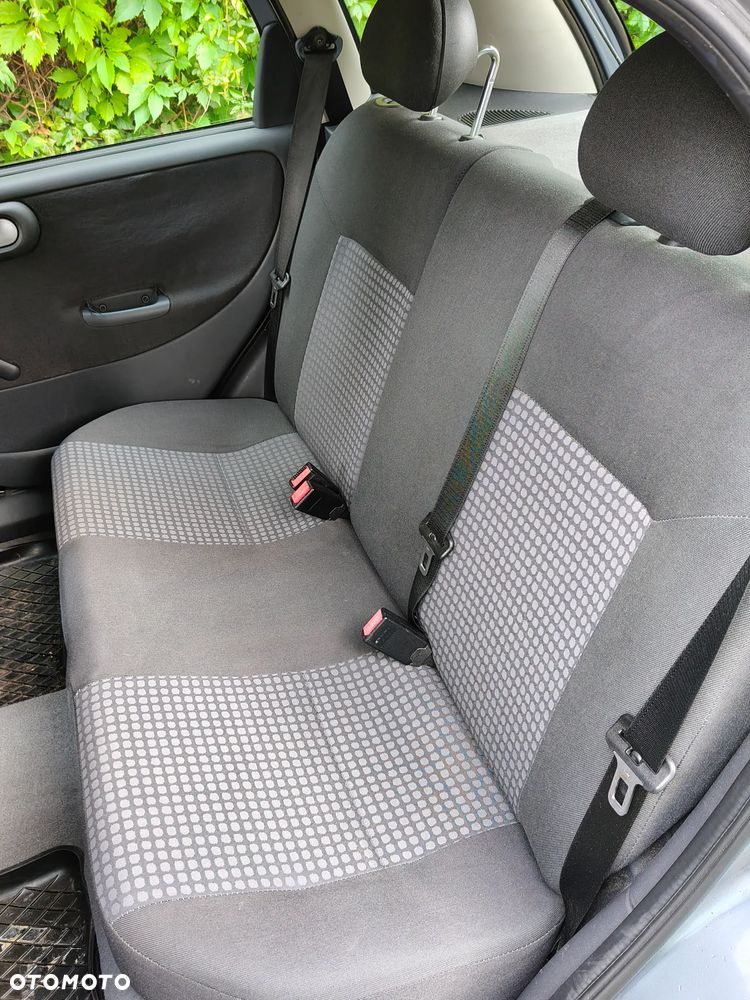 Opel Corsa - 6