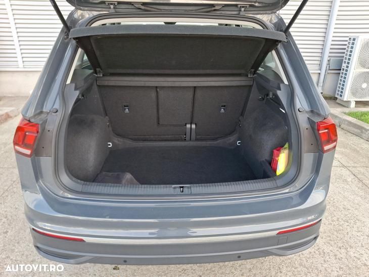 Volkswagen Tiguan - 17