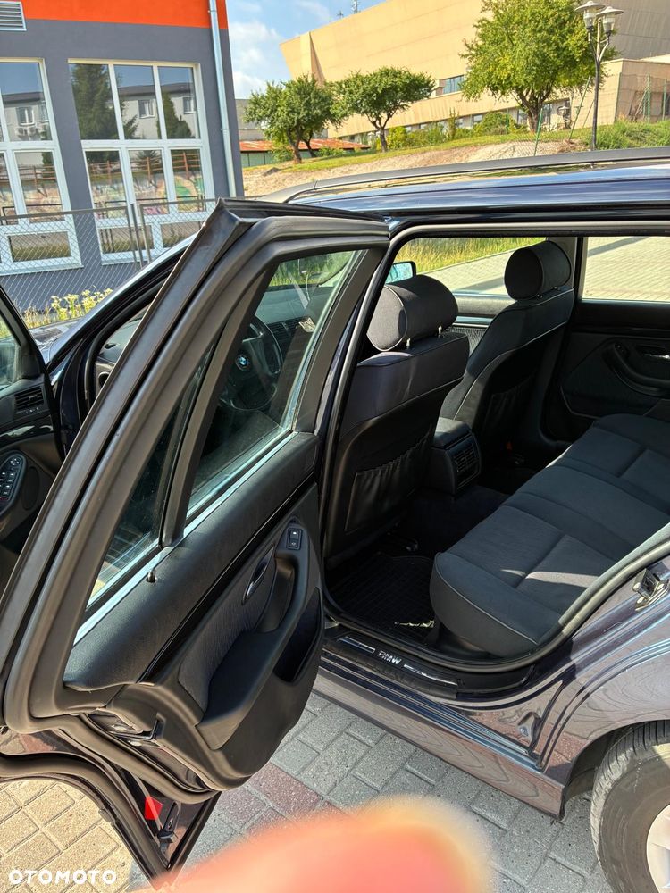 BMW Seria 5 525i - 17
