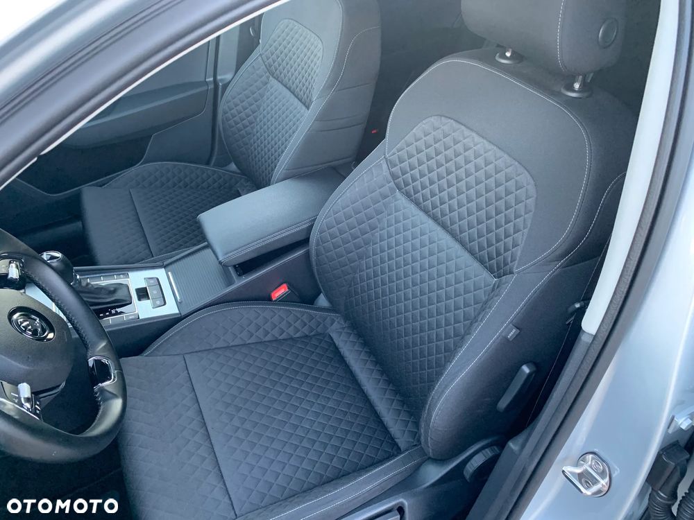 Skoda Octavia 1.5 TSI e-Tec Ambition DSG - 10