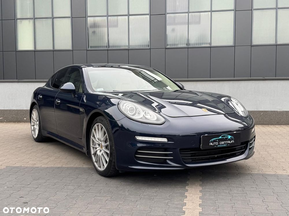 Porsche Panamera 4 - 7