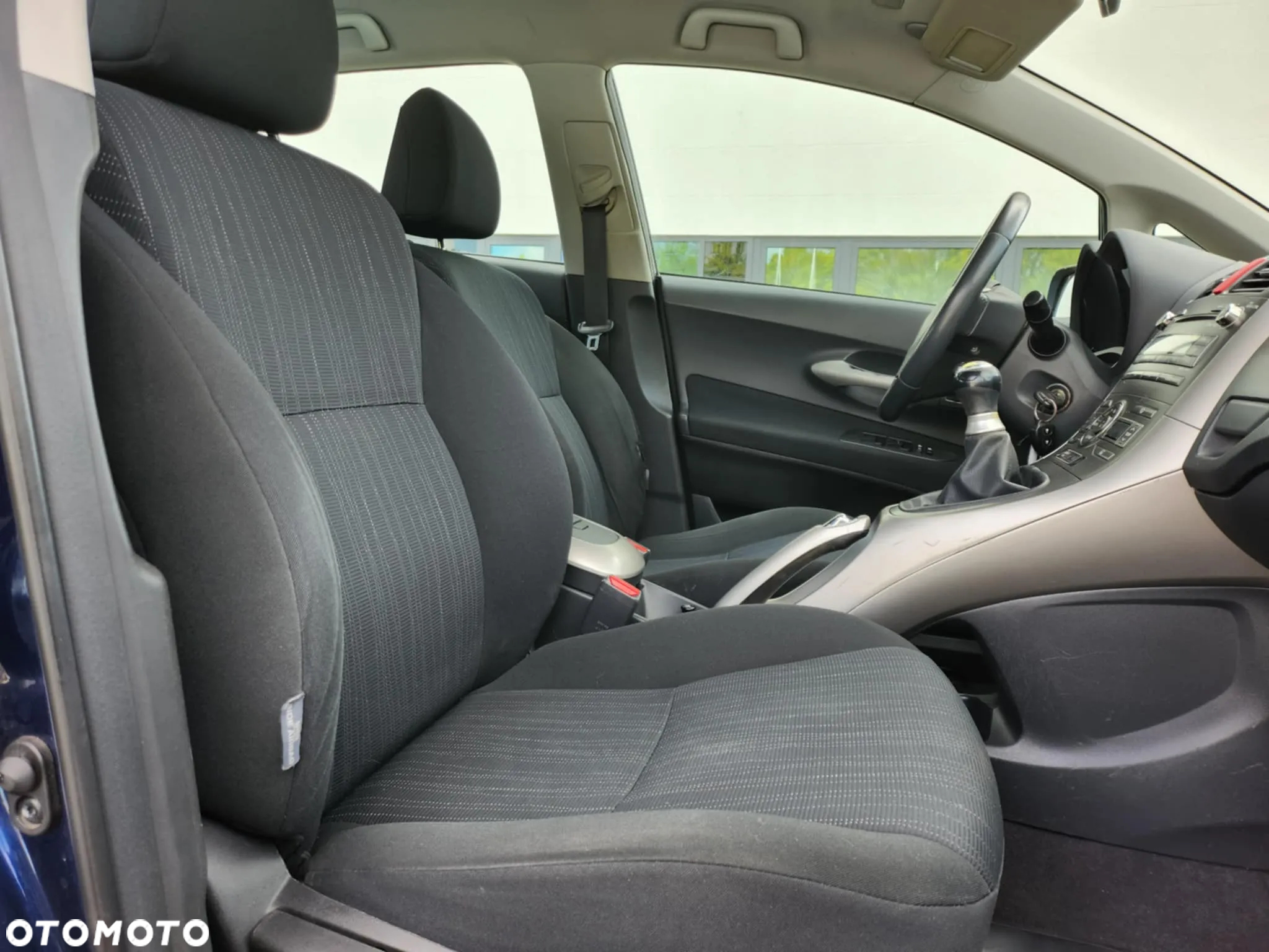 Toyota Auris - 11