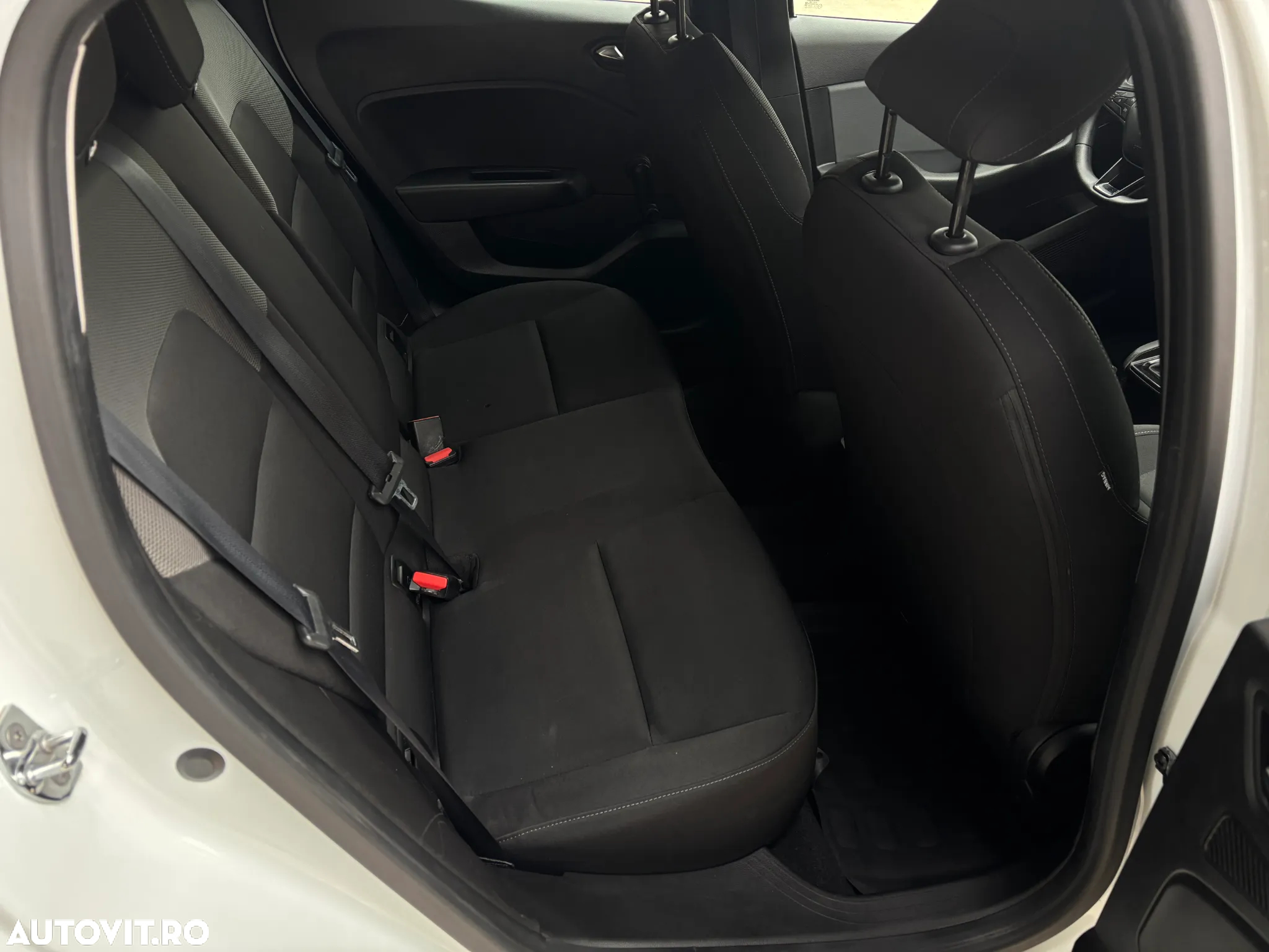 Renault Clio V 1.0 TCe 90 Techno - 37