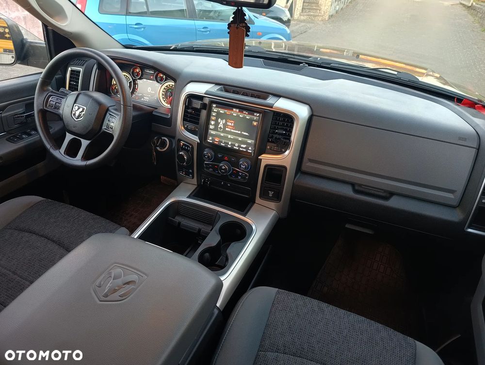 Dodge RAM - 20