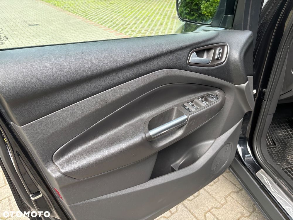Ford Kuga - 22