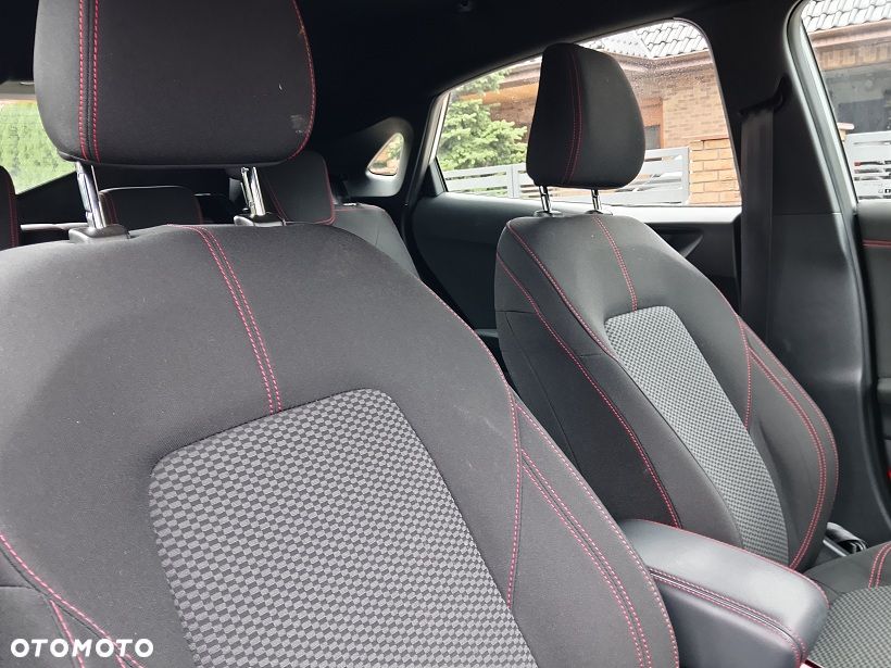 Ford Puma 1.0 EcoBoost Hybrid ST-LINE X - 24