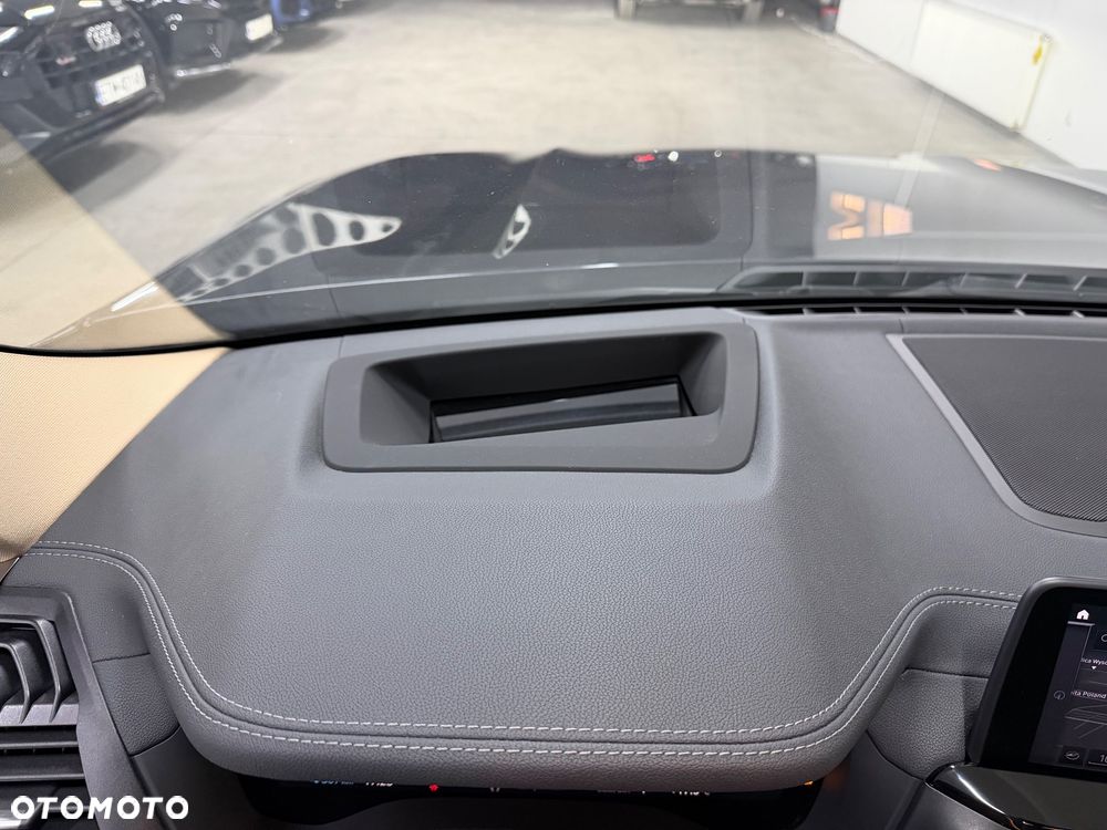 BMW iX3 80kWh Impressive - 32