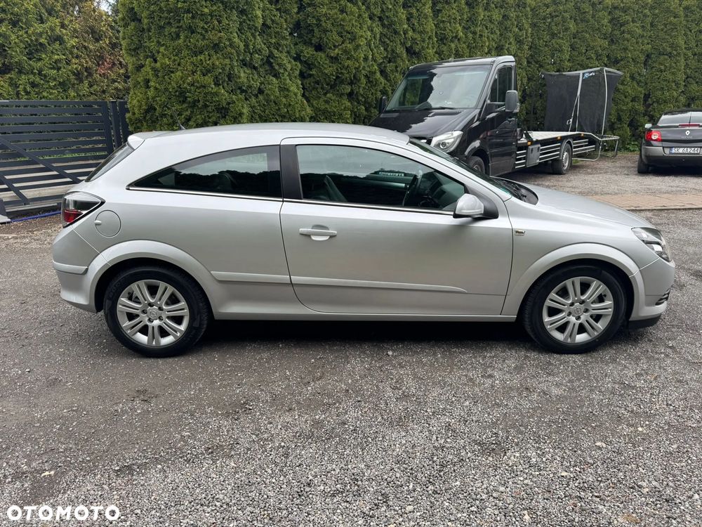 Opel Astra 1.6 Easytronic Cosmo - 4