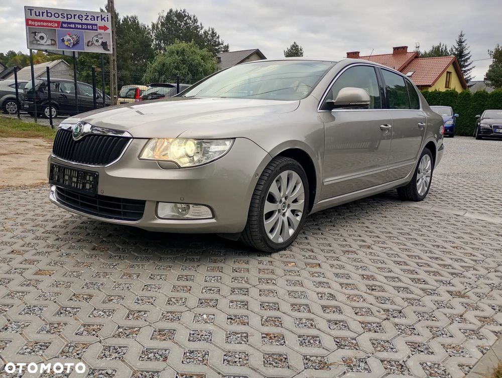 Skoda Superb 1.8 TSI Business DSG - 16
