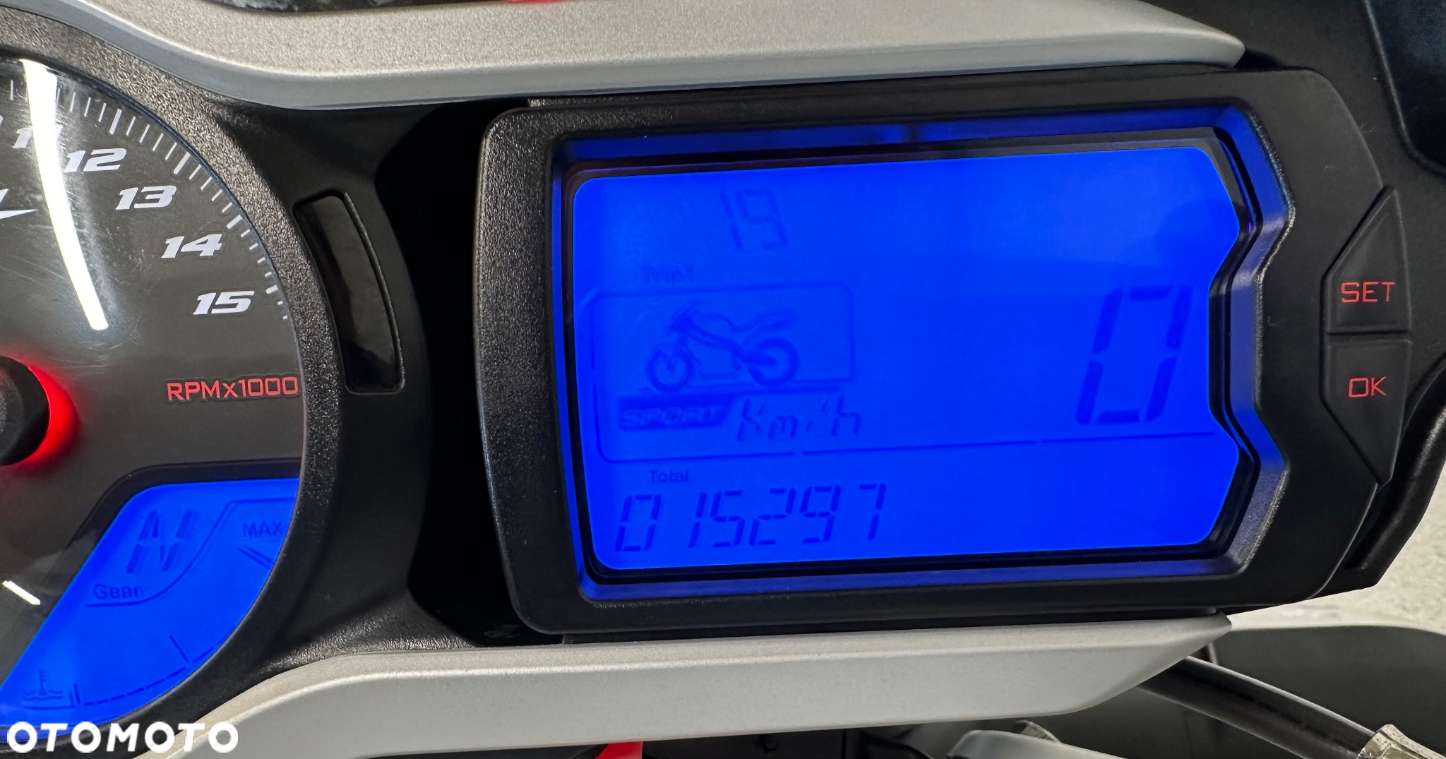 MV AGUSTA Brutale - 6