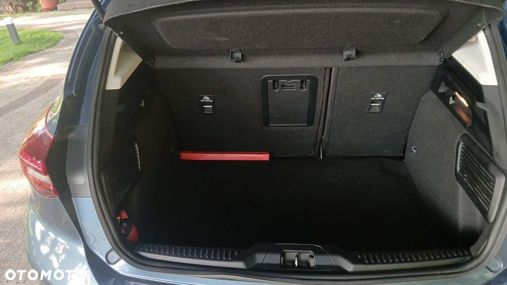 Ford Focus 1.0 EcoBoost mHEV Titanium X - 17