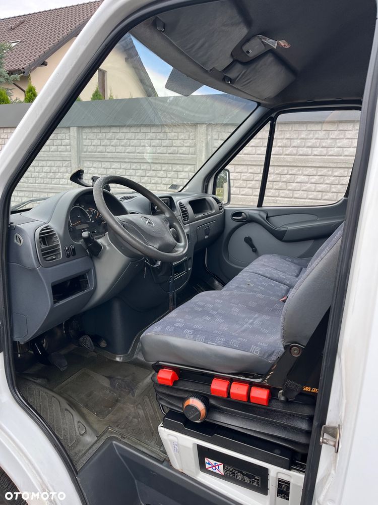Mercedes-Benz Sprinter - 8