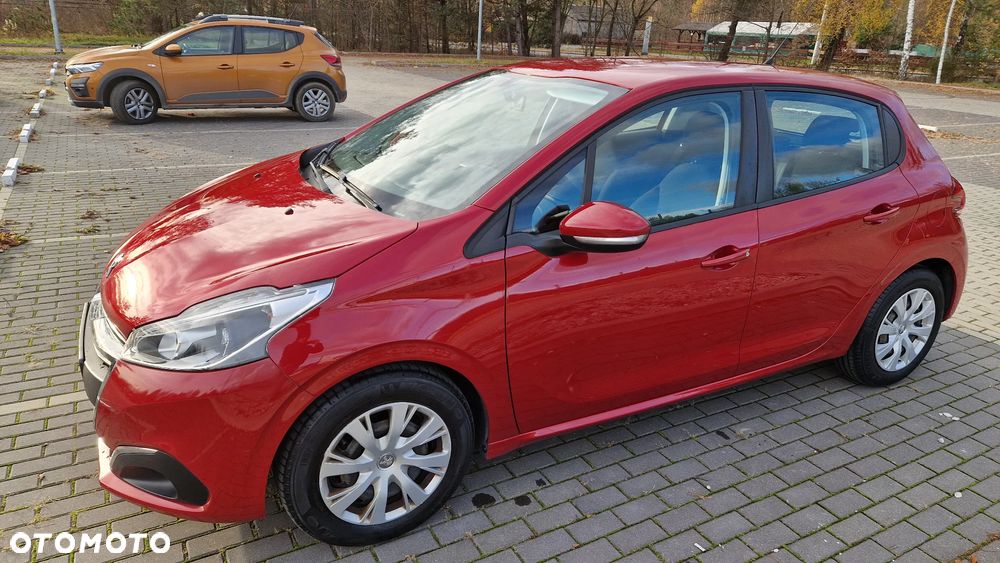Peugeot 208 1.2 PureTech Allure - 27