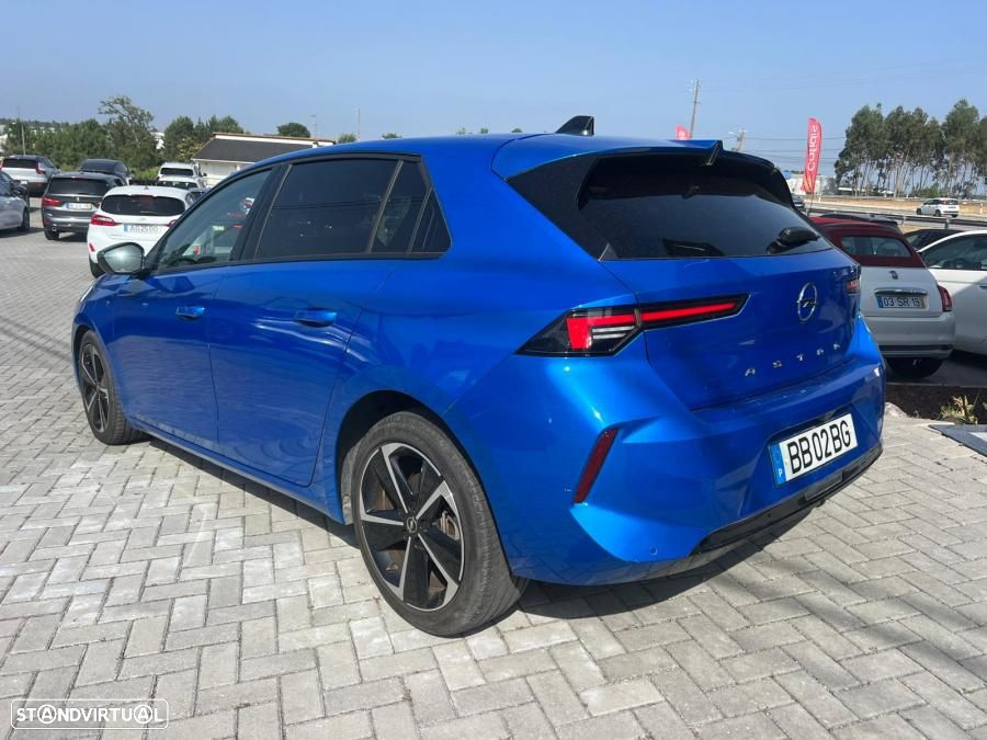 Opel Astra 1.2 T Elegance - 2
