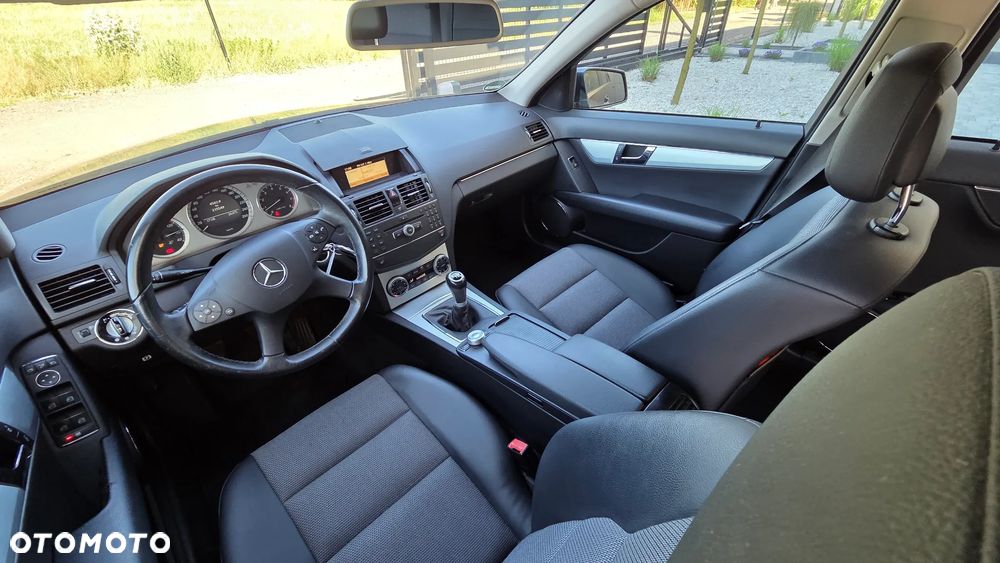 Mercedes-Benz Klasa C - 31