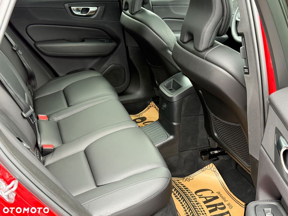 Volvo XC 60 T6 Plug-In Hybrid AWD Inscription - 15