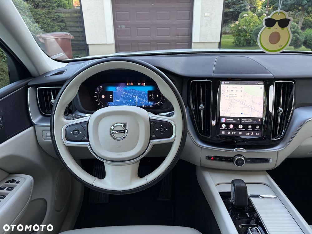 Volvo XC 60 B4 D AWD Inscription - 22