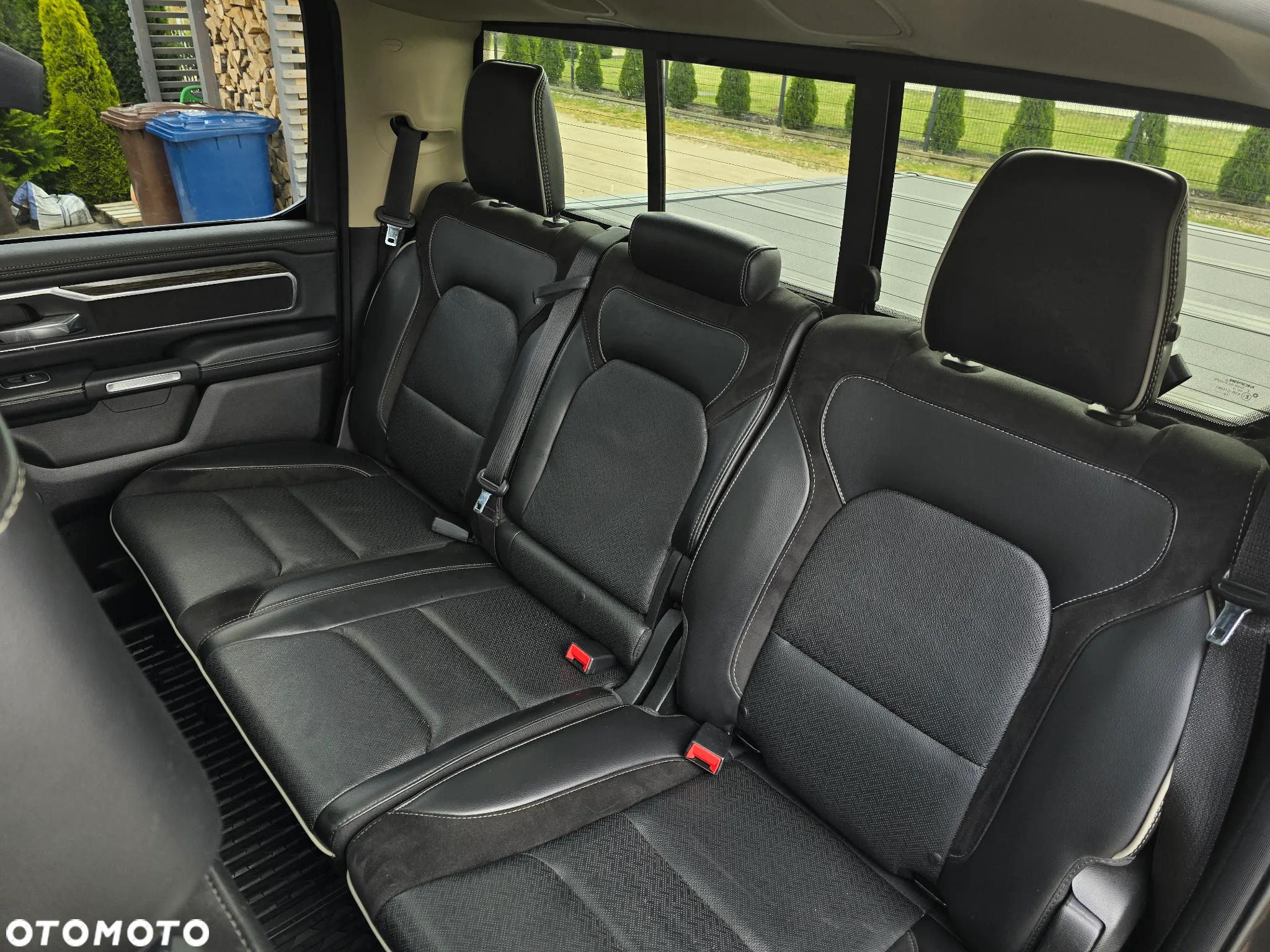 RAM 1500 - 12