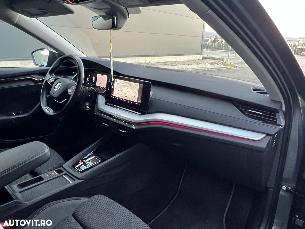 Skoda Octavia Combi 2.0 TDI DSG Clever - 6