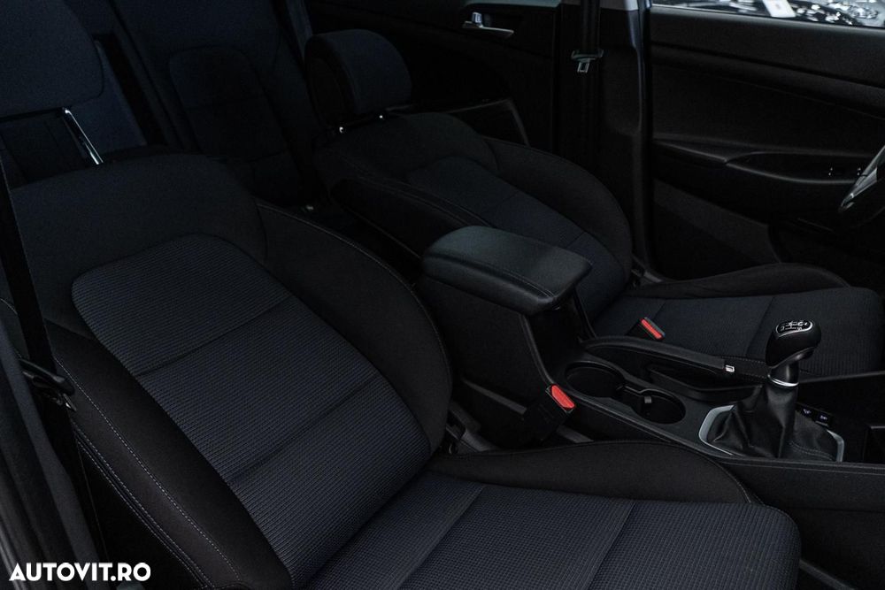 Hyundai Tucson blue 1.7 CRDi 2WD Advantage - 40