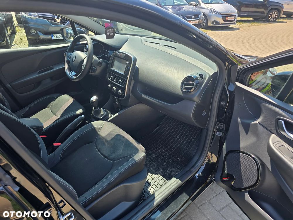 Renault Clio - 11