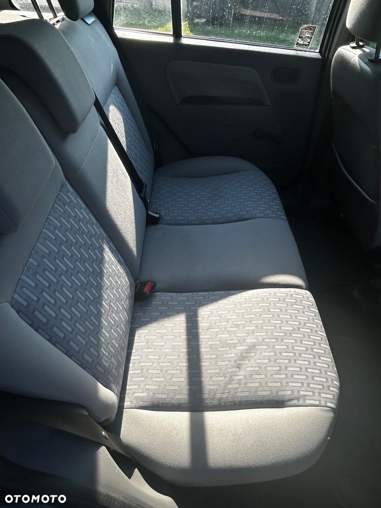 Ford Fusion 1.4 Ambiente - 9
