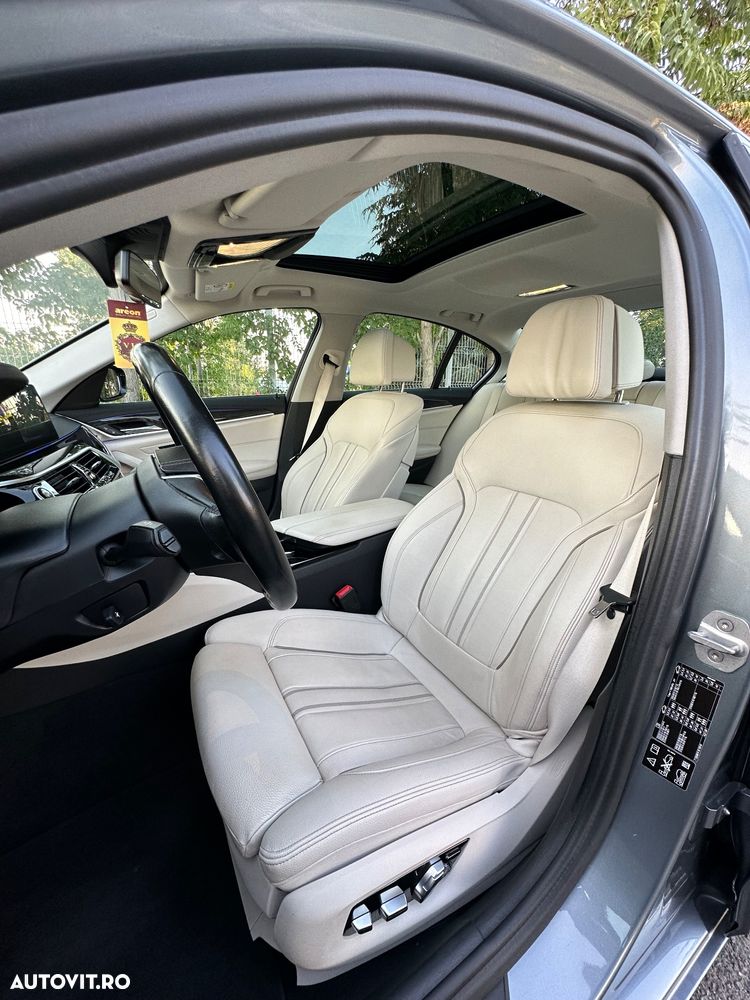 BMW Seria 5 520d xDrive Touring Aut. Luxury Line - 8