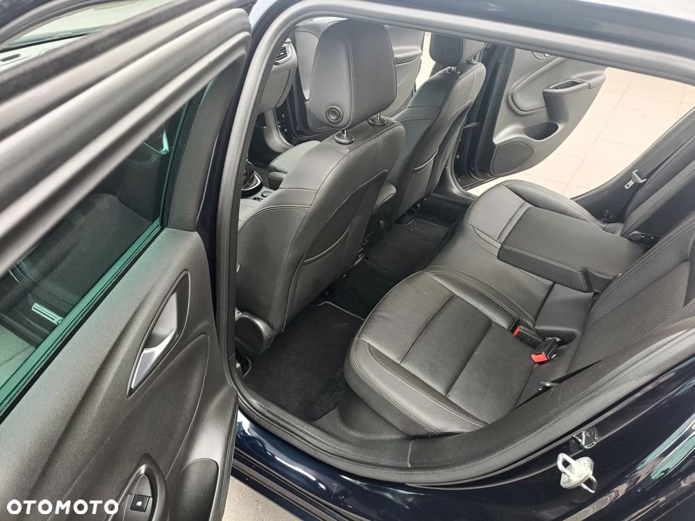 Opel Astra 1.4 Turbo Ultimate - 11