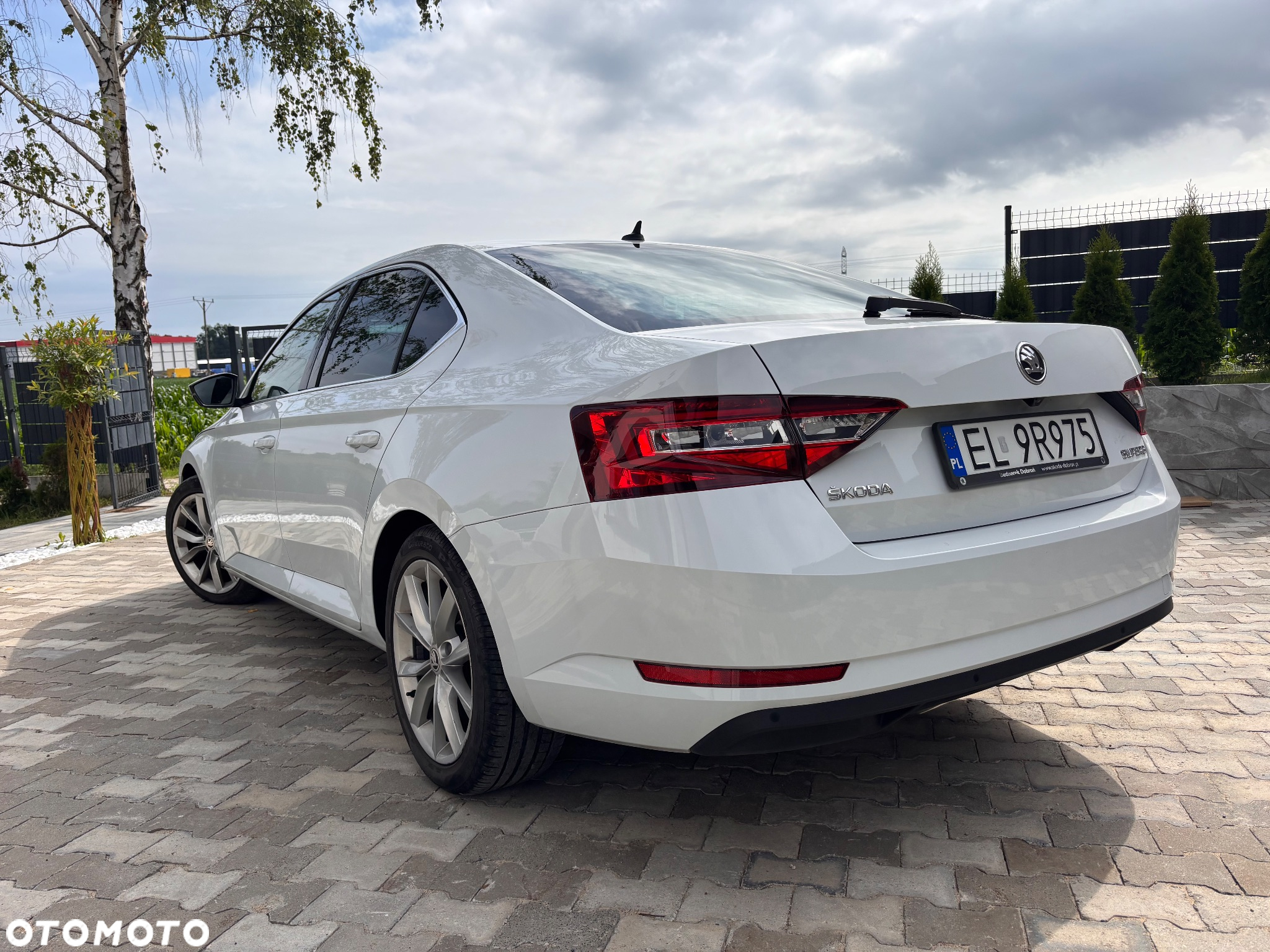 Skoda Superb 2.0 TDI Ambition DSG - 4