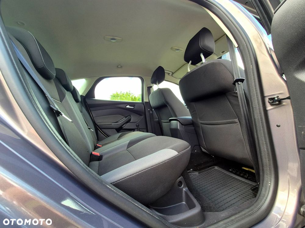 Ford Focus - 23