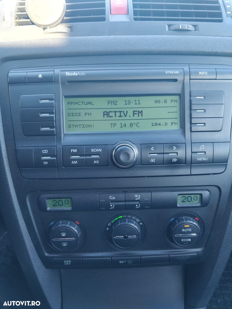 Skoda Octavia 2.0 TDI DPF Elegance - 4