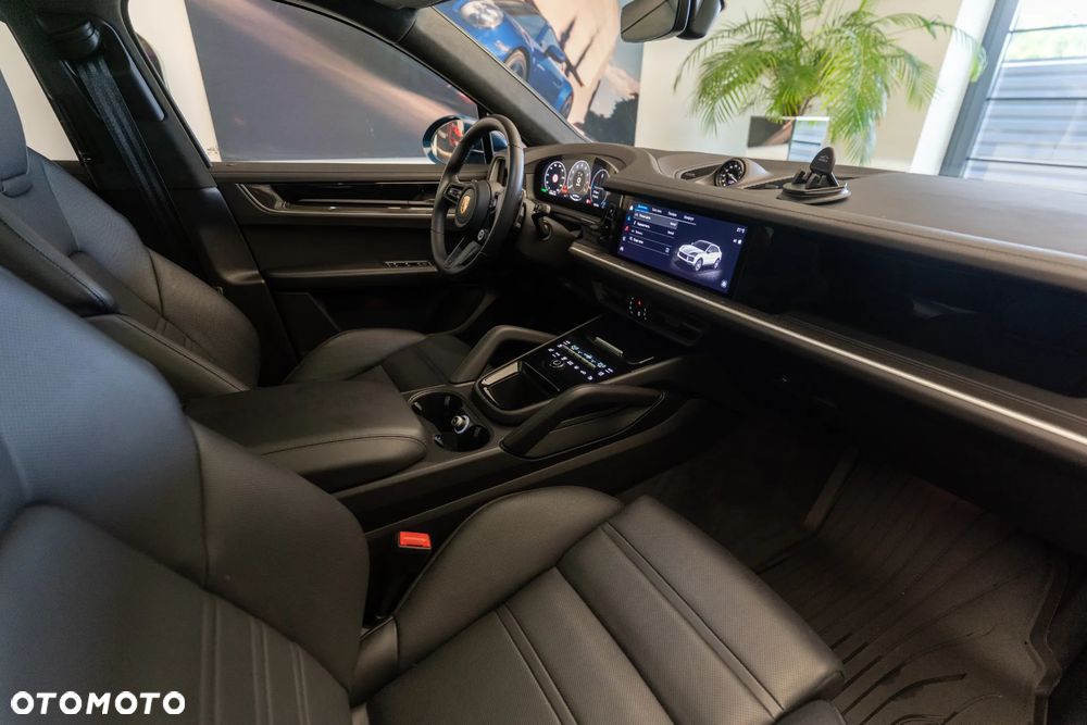 Porsche Cayenne Standard - 38