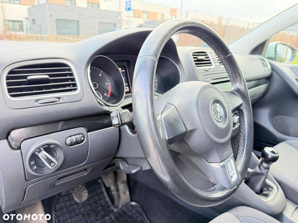 Volkswagen Golf 1.6 TDI Comfortline - 12