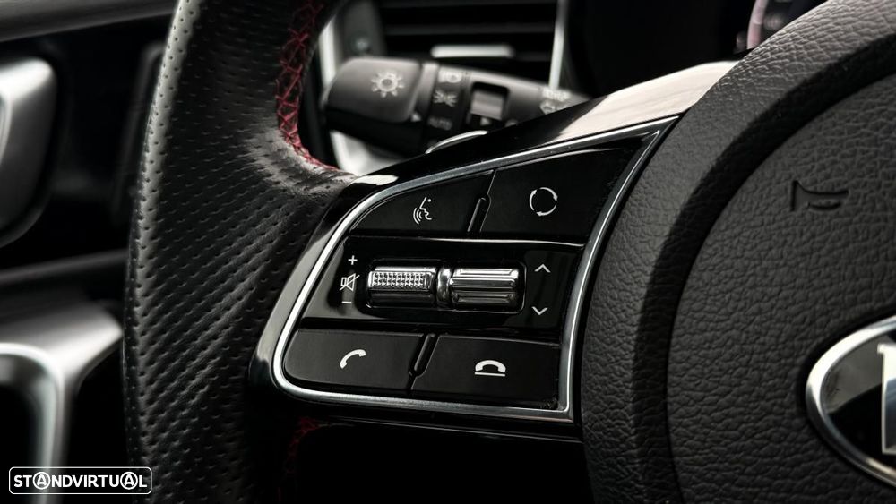 Kia ProCeed 1.6 T-GDI GT 7DCT - 26