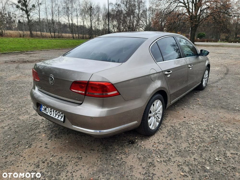 Volkswagen Passat 1.4 TSI BlueMotion Technology Comfortline - 12