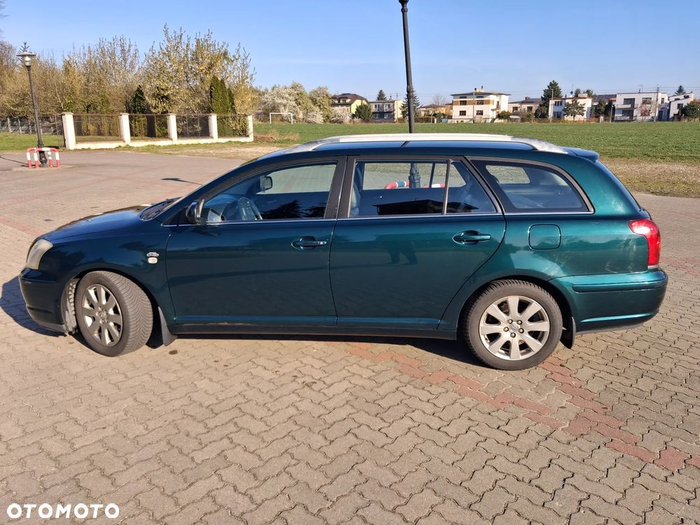 Toyota Avensis 2.0 D-4D Combi - 4