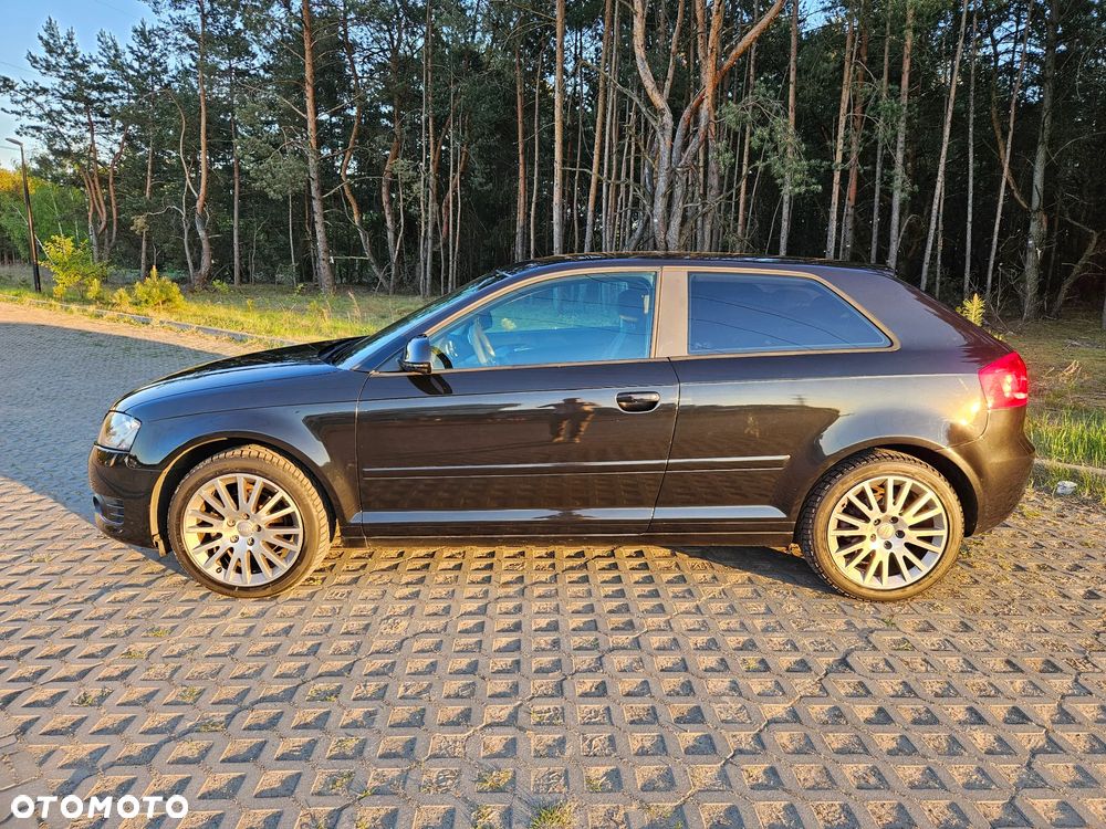 Audi A3 3-drzwiowe 1.6 Attraction - 13