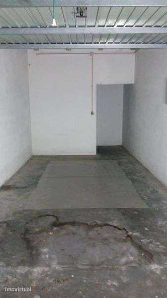 Garagem fechada Glicinias - Grande imagem: 2/3