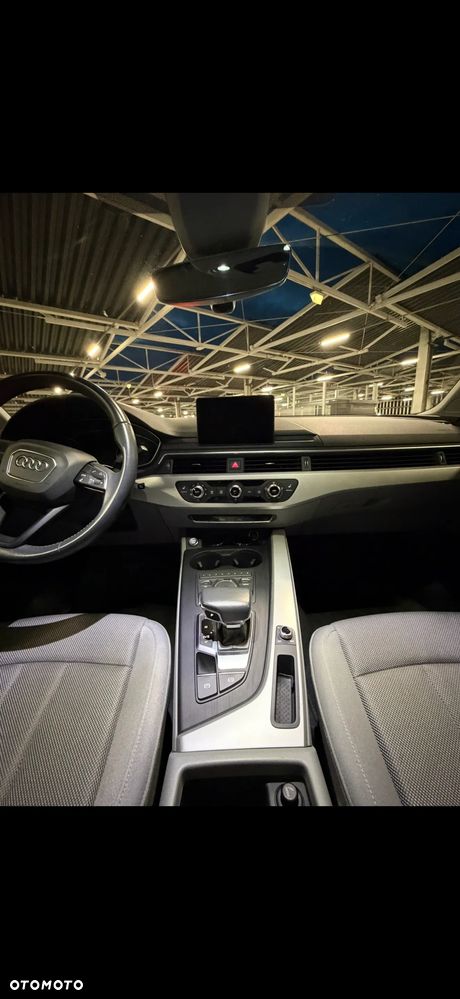 Audi A4 Limousine - 33