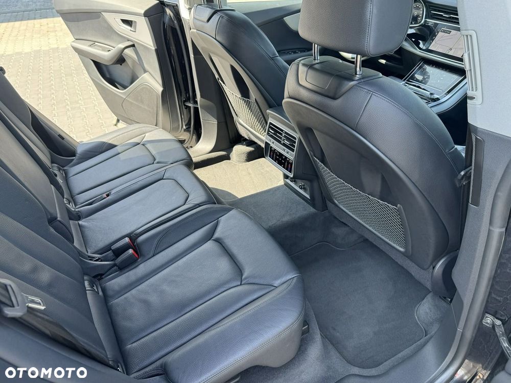 Audi Q8 55 TFSI quattro tiptronic - 21