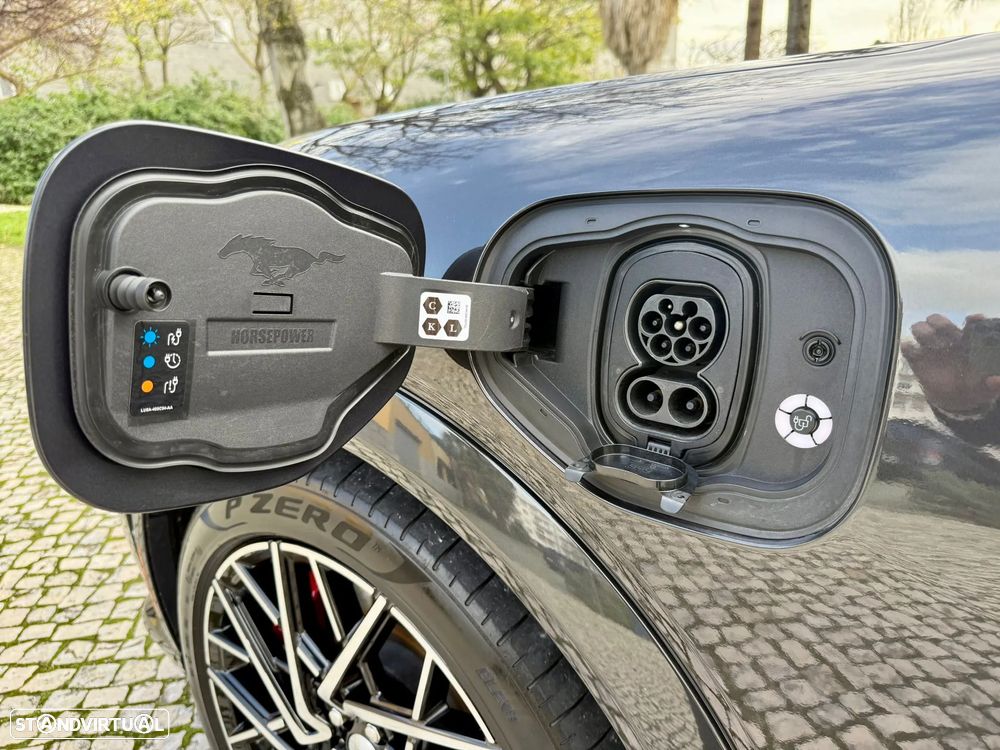 Ford Mustang Mach-E AWD GT - 50