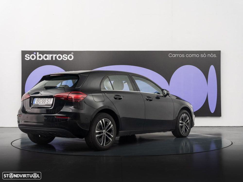 Mercedes-Benz A 250 e - 6