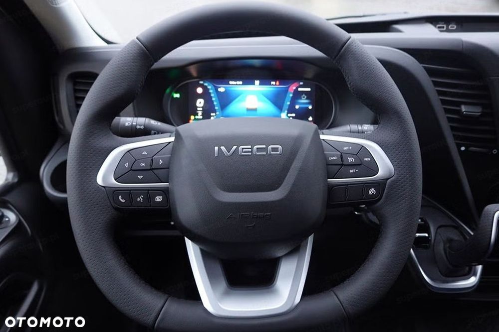 Iveco Daily 35S16 12m3 L3H2 Hi-Matic 2.3 156KM - 11