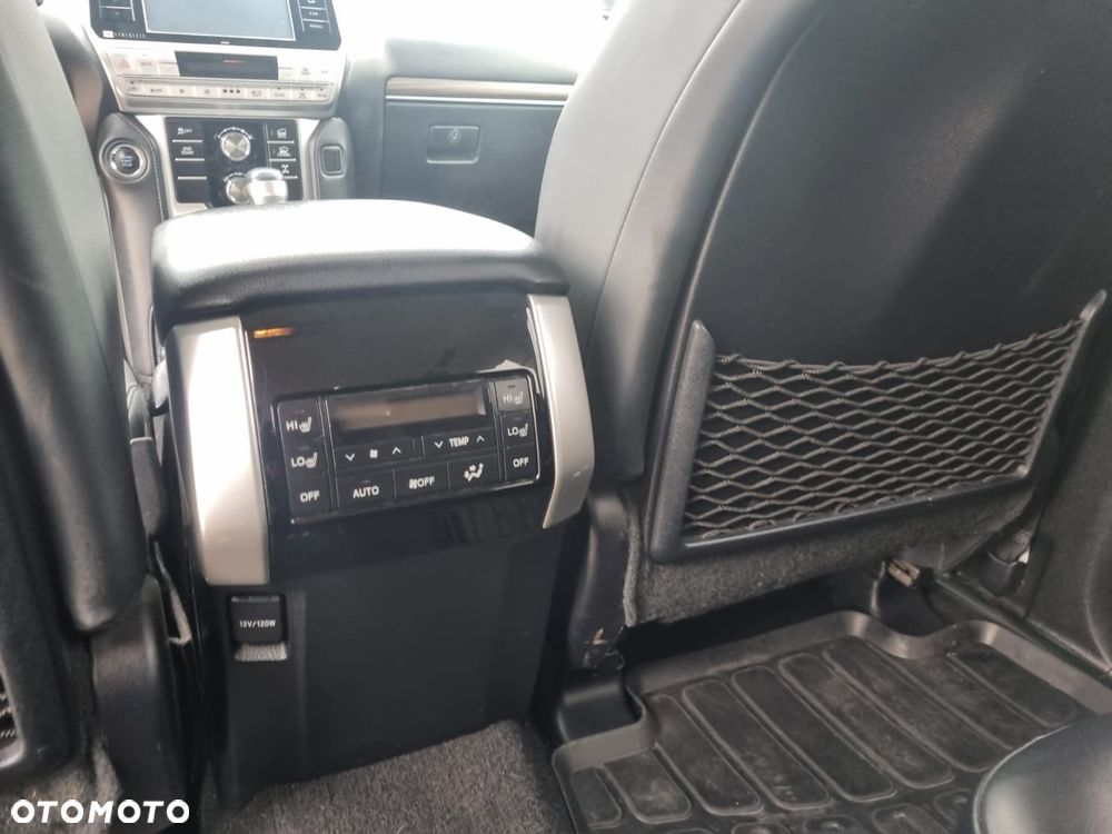 Toyota Land Cruiser - 6